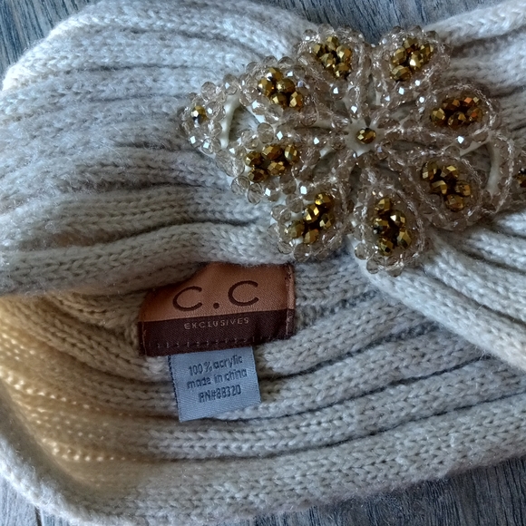 C.C Exclusives head beanies - Picture 6 of 6